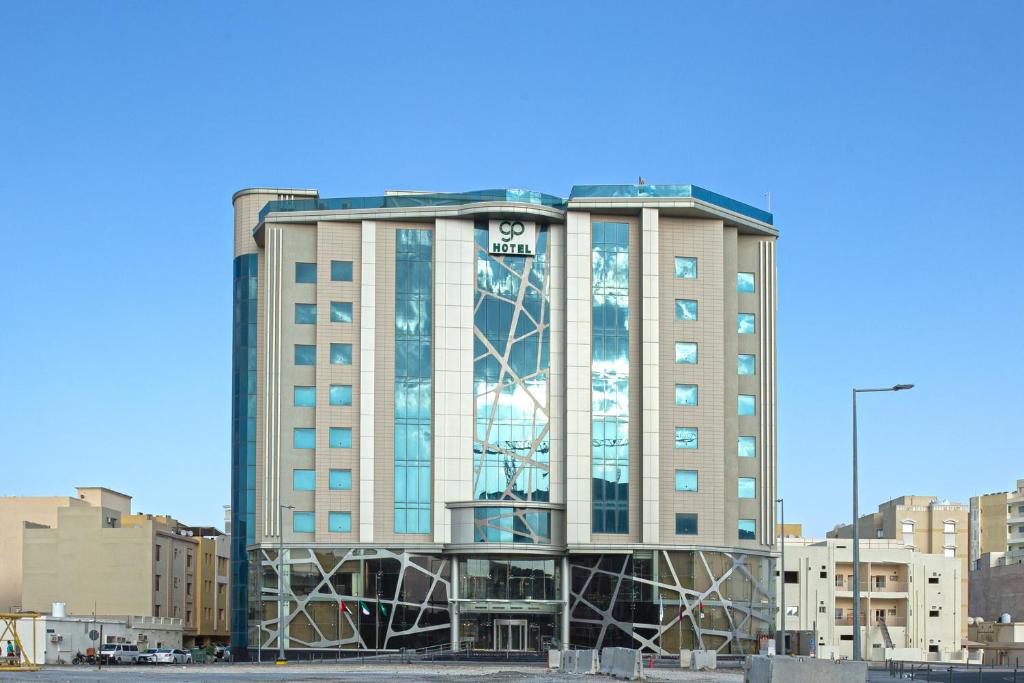 Green Park Hotel 1