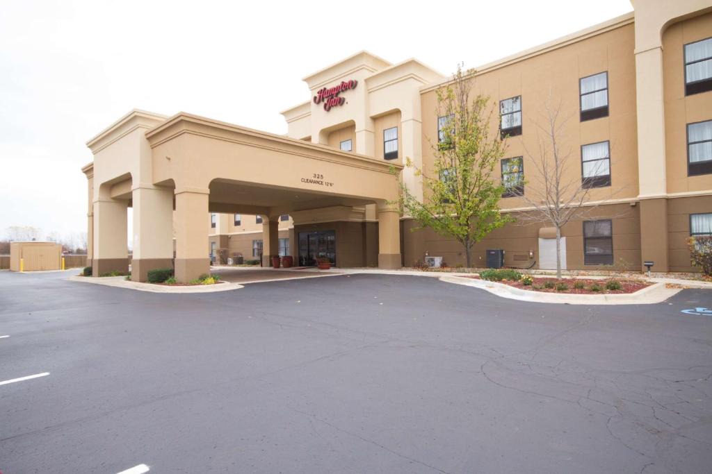 Hampton Inn Marshall 1