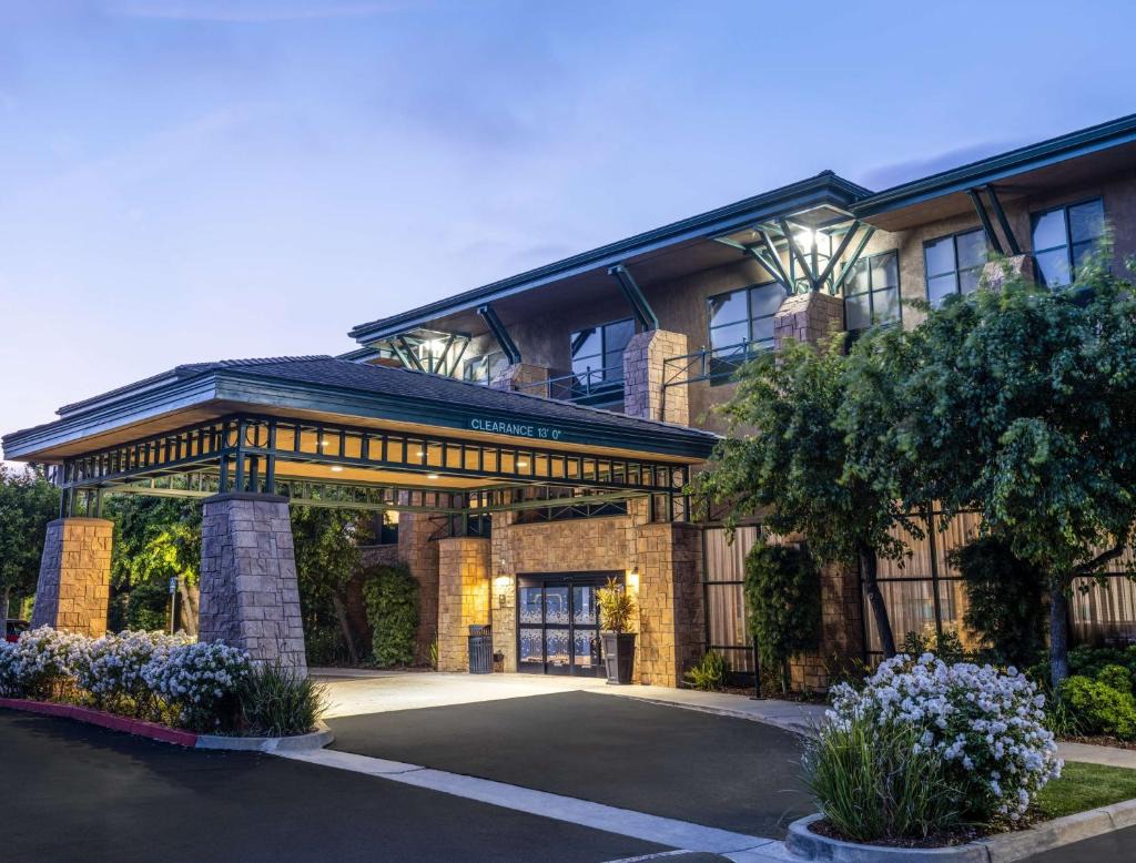 Hampton Inn & Suites Agoura Hills 1