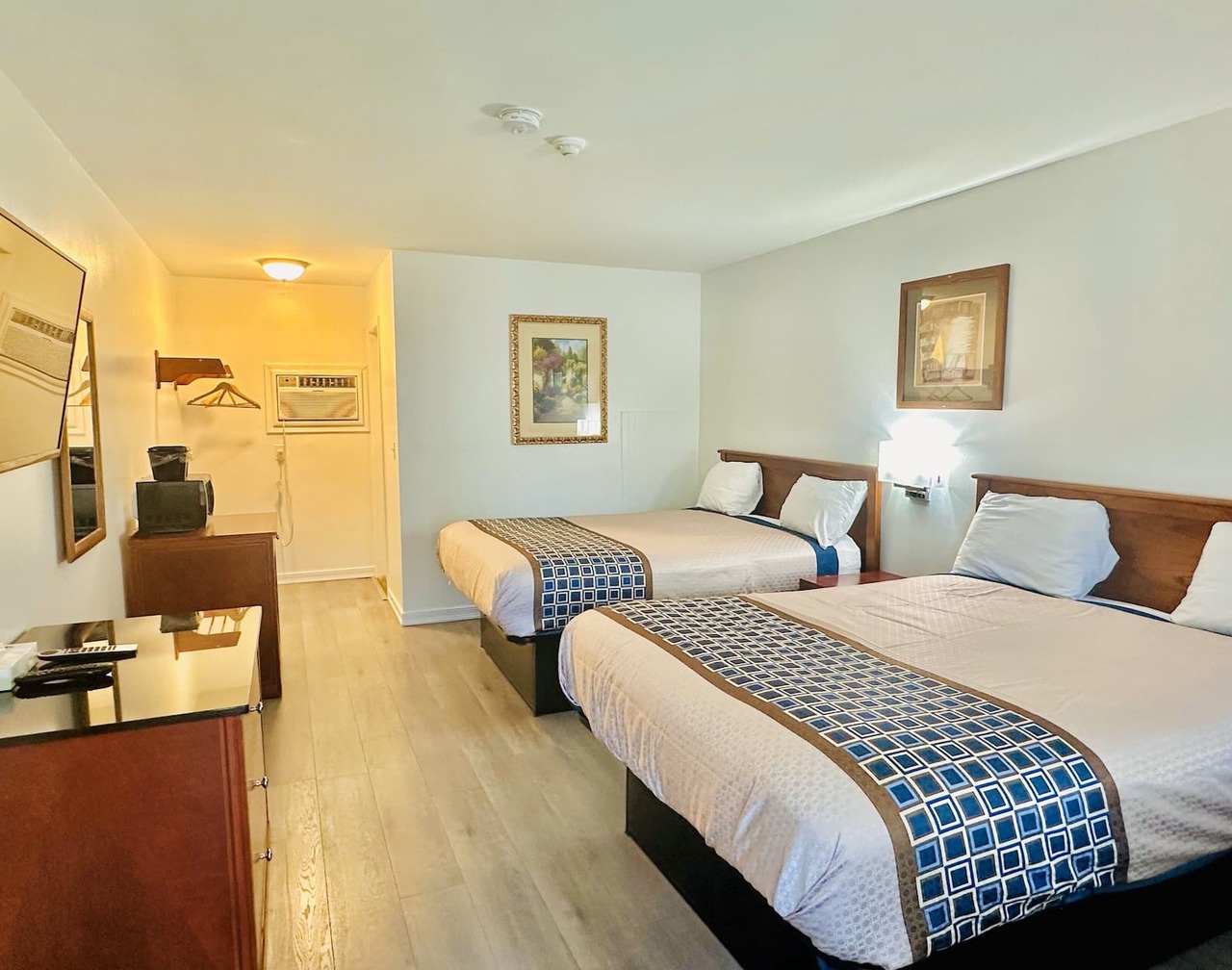 Hampton Motor Inn 1