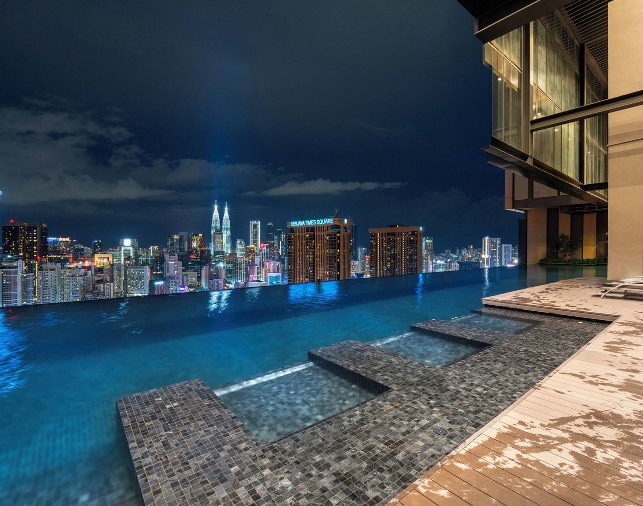 Harmony Luxury Suites At Lucentia BBCC 1