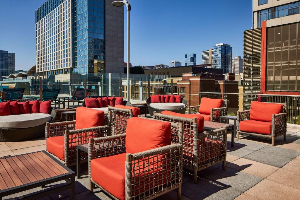 Hilton Garden Inn Nashville Downtown Convention Center 1