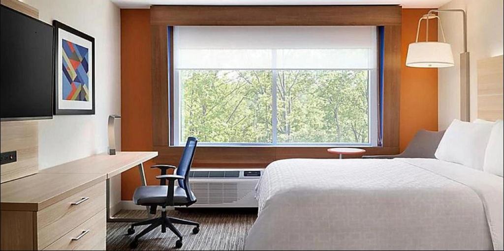 Holiday Inn Express & Suites - Carlisle Southwest I-81 by IHG 1