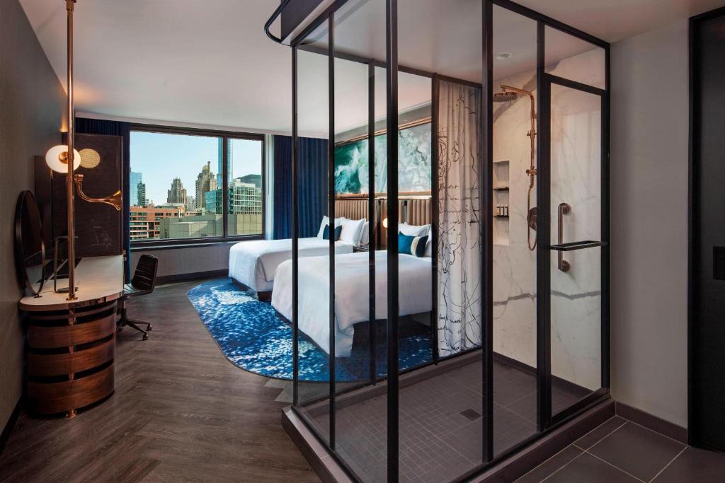 Hotel EMC2, Autograph Collection 1