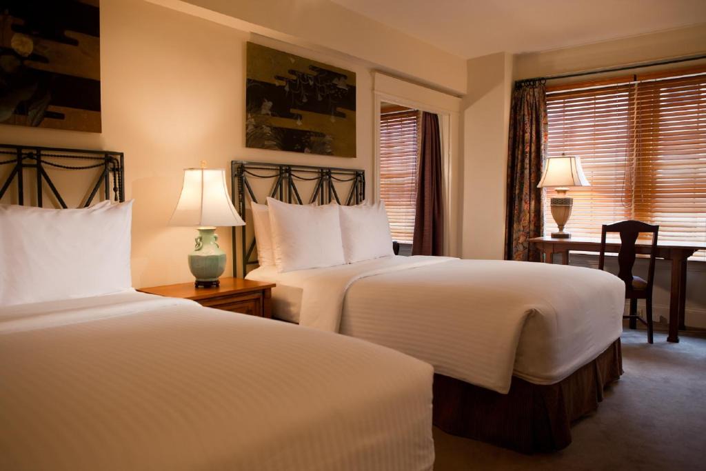 Hotel Lombardy 1