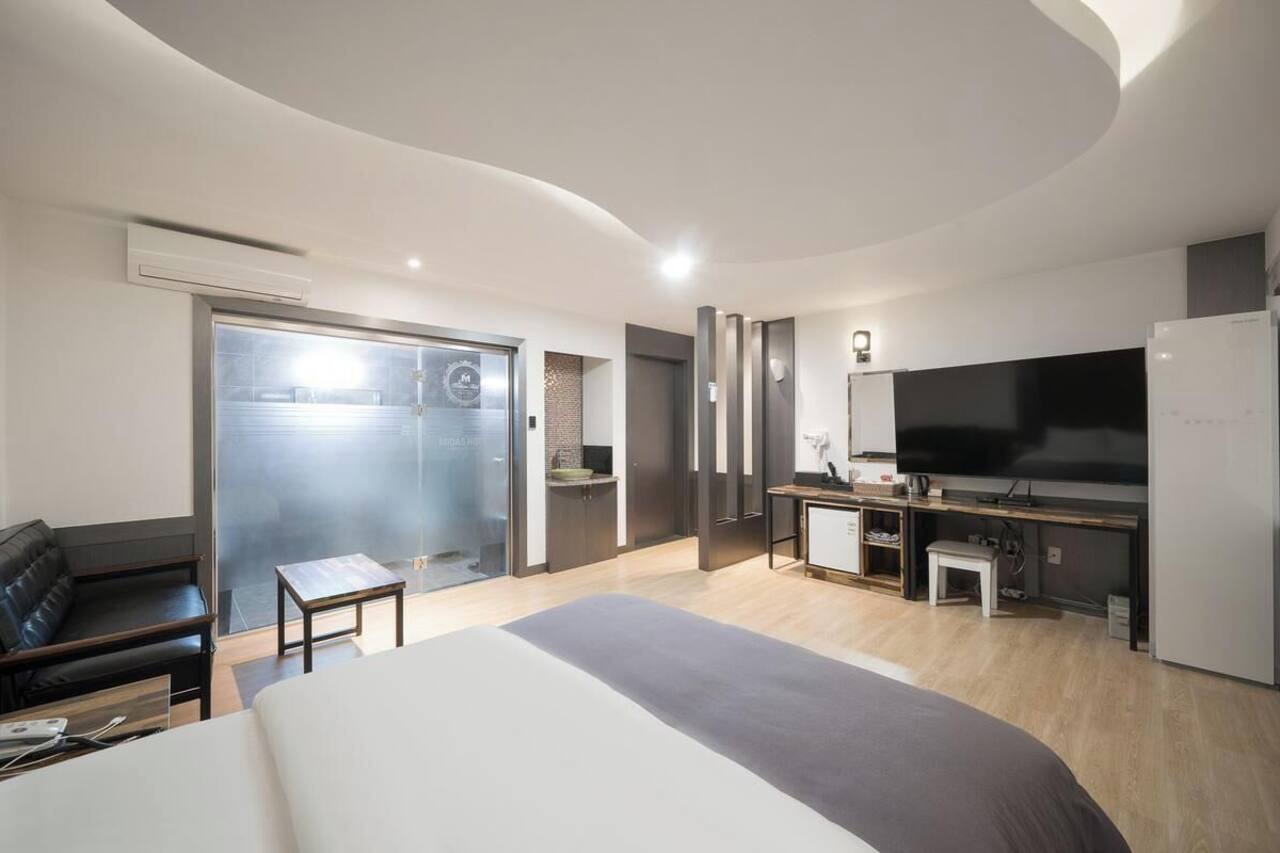 Hotel Midas 1