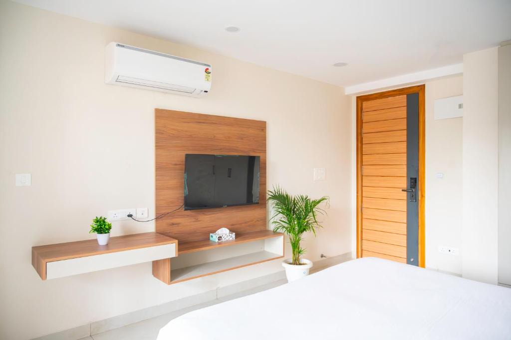 Housr Sector 45 Gurgaon Near Artemis Hospital 1