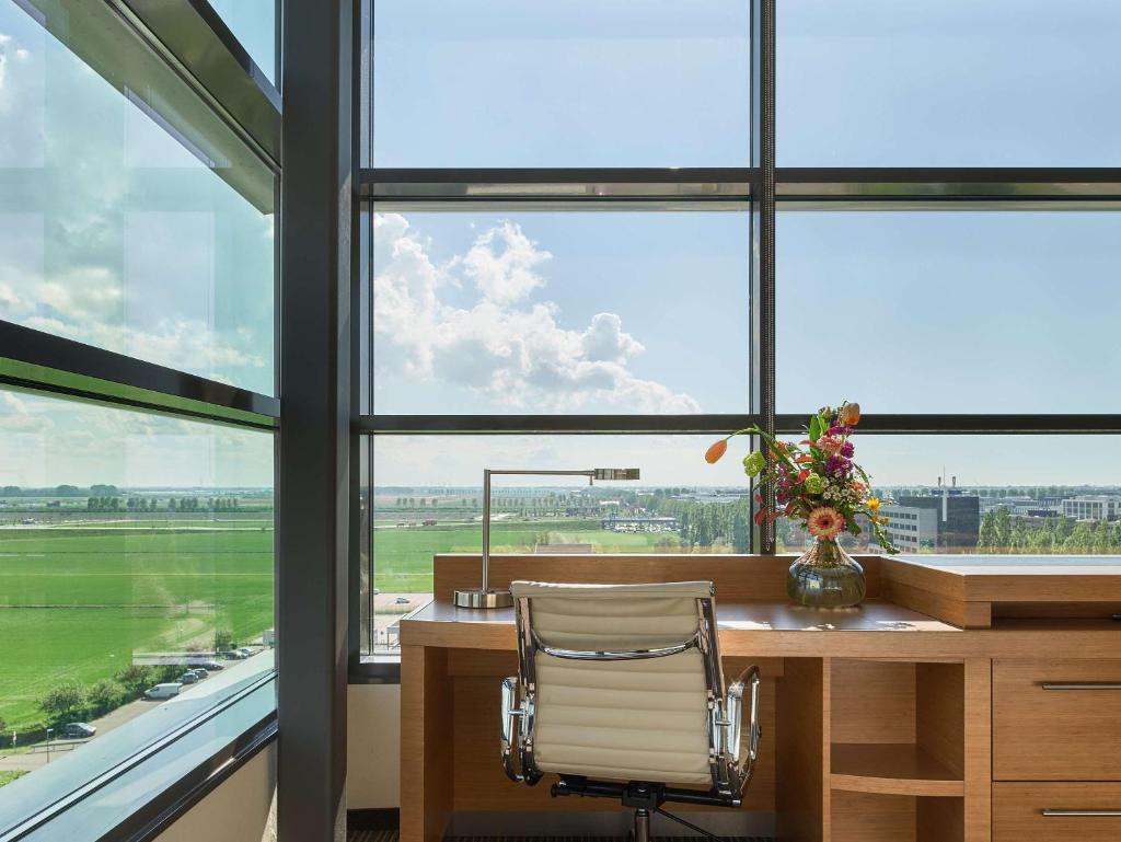 Hyatt Place Amsterdam Airport 1