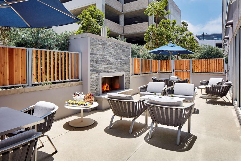 Hyatt Place Los Angeles/LAX/El Segundo 1