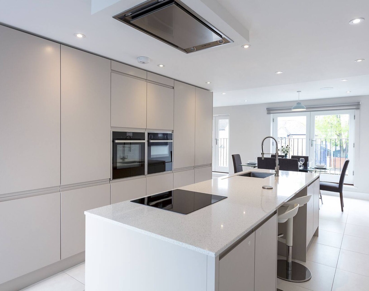 Immaculate Central Windsor Town House 1