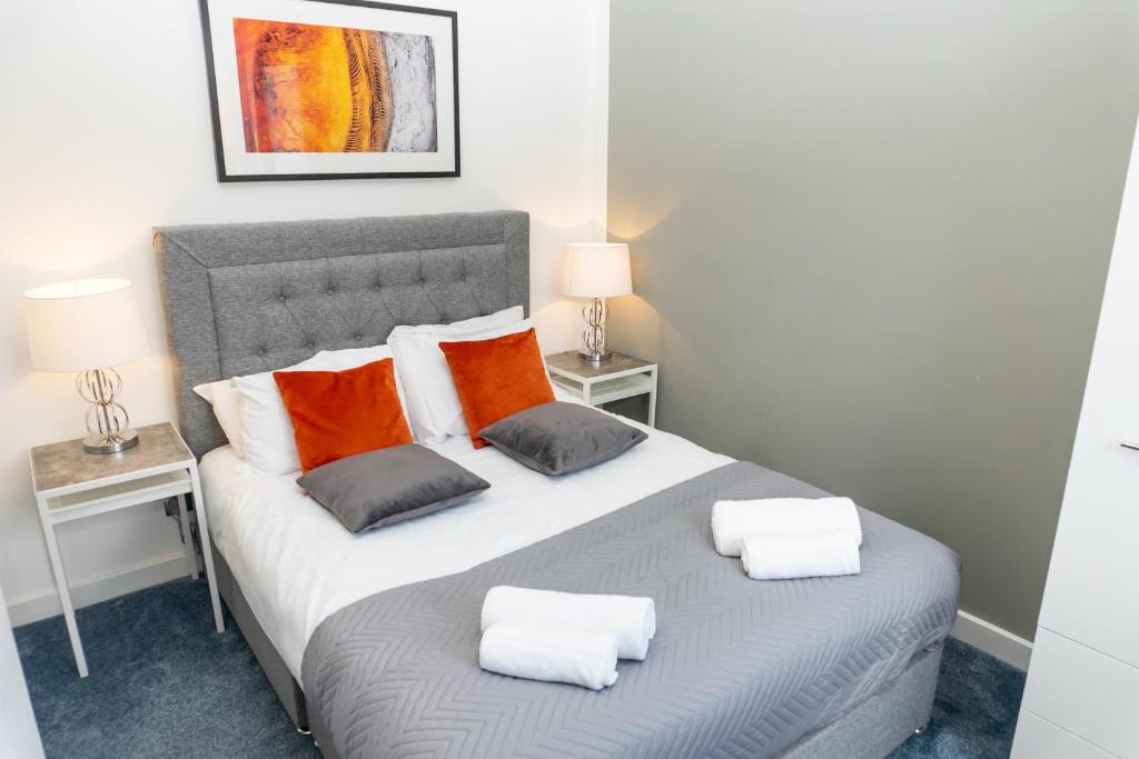 Inspiration by Olauda SA - 3 Bed House with Free Parking 1