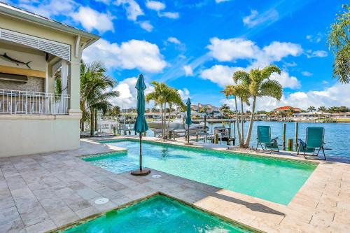 Island Estate Waterfront Villa 1