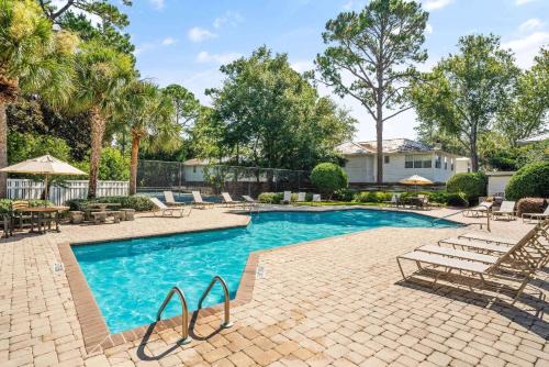 Island Retreat 2511-2 1