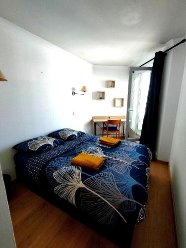 La Défense Courbevoie bright 2-room flat near public transport and La Defense Arena 1