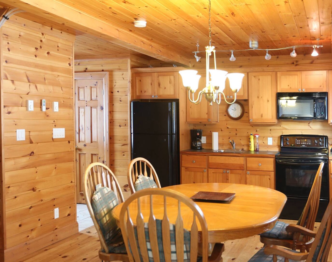 Lakefront Cottage Marina View 1