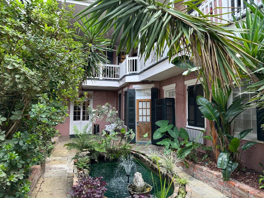 Lamothe House Hotel a French Quarter Guest Houses Property 1