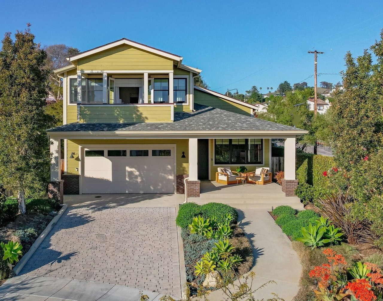 Lighthouse Dreams - Mesa Stunner Near the Beach 1