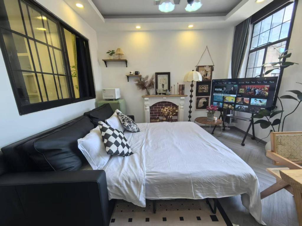 Ling Homestay - The Bund Branch Shanghai 1