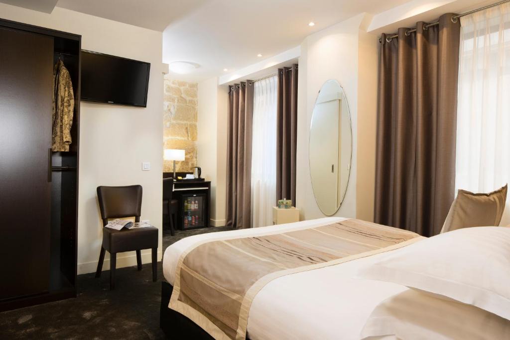 Lion d'Or Paris Hotel 1