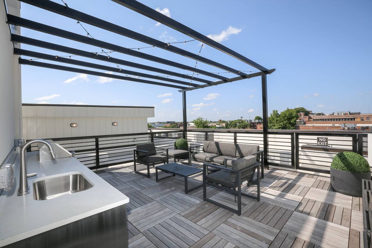 Loft Style Spacious Lux Apt 203, sleeps 6 1