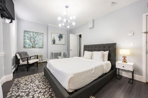 Lower Level Studios In Hip Bay Village 1