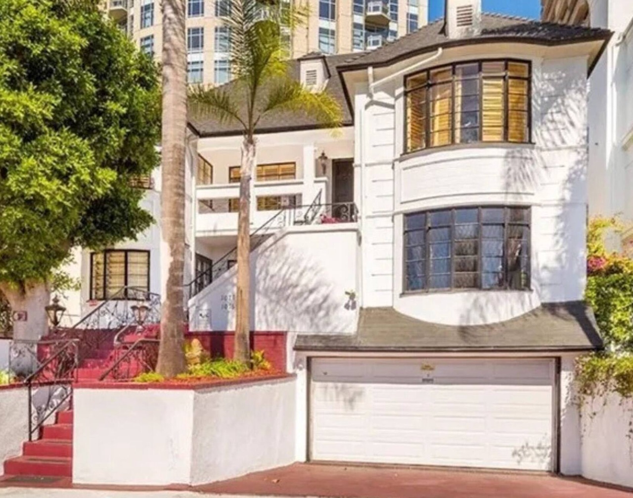Luxurious 3-Bedroom Westwood Gem 1