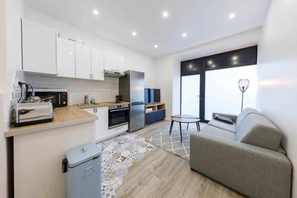 Luxurious and Cosy Apt in the center of Paris 14 1