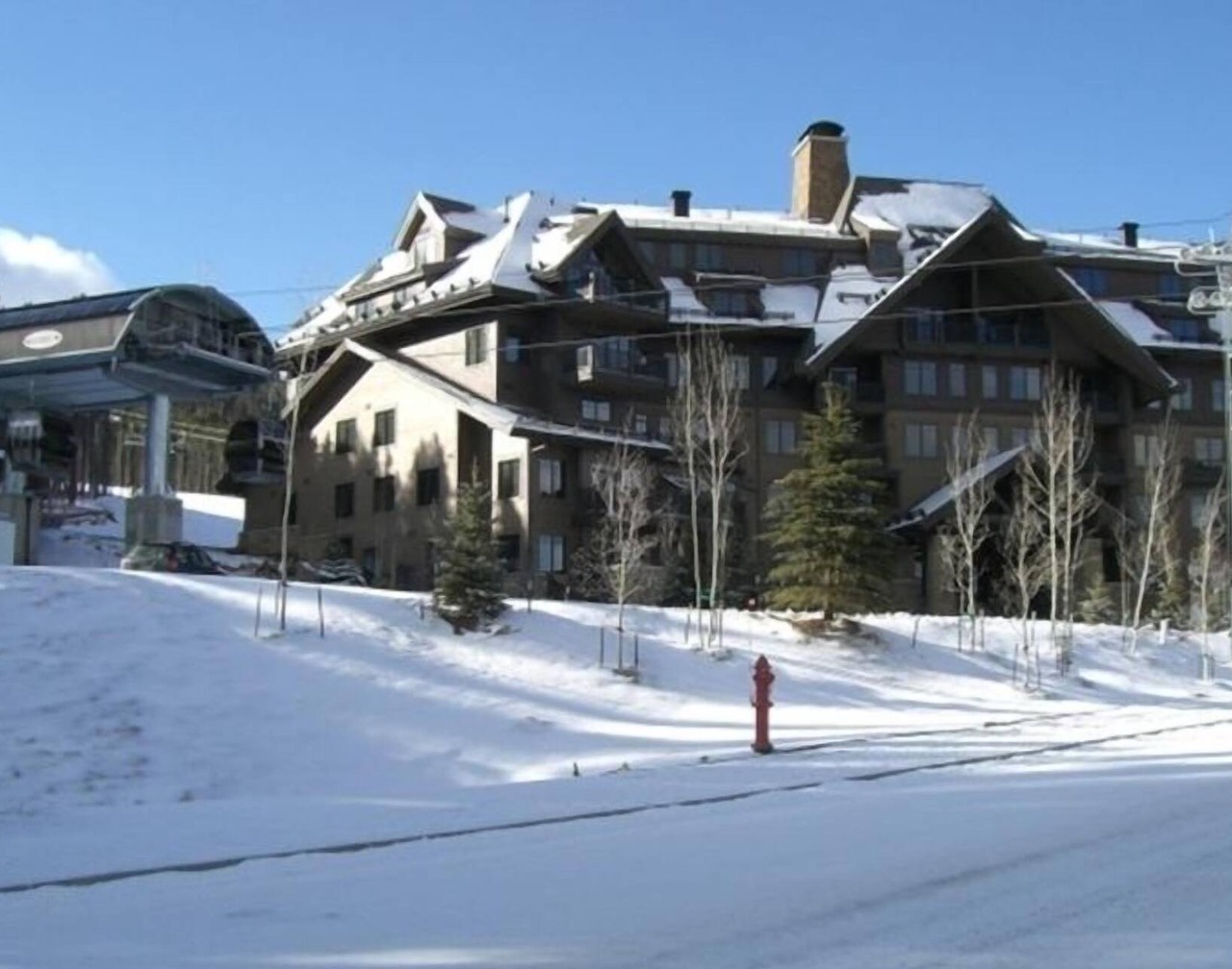 Luxurious Crystal Peak Lodge, 2 BR/2 BA, Ski-in/Ski-Out 1