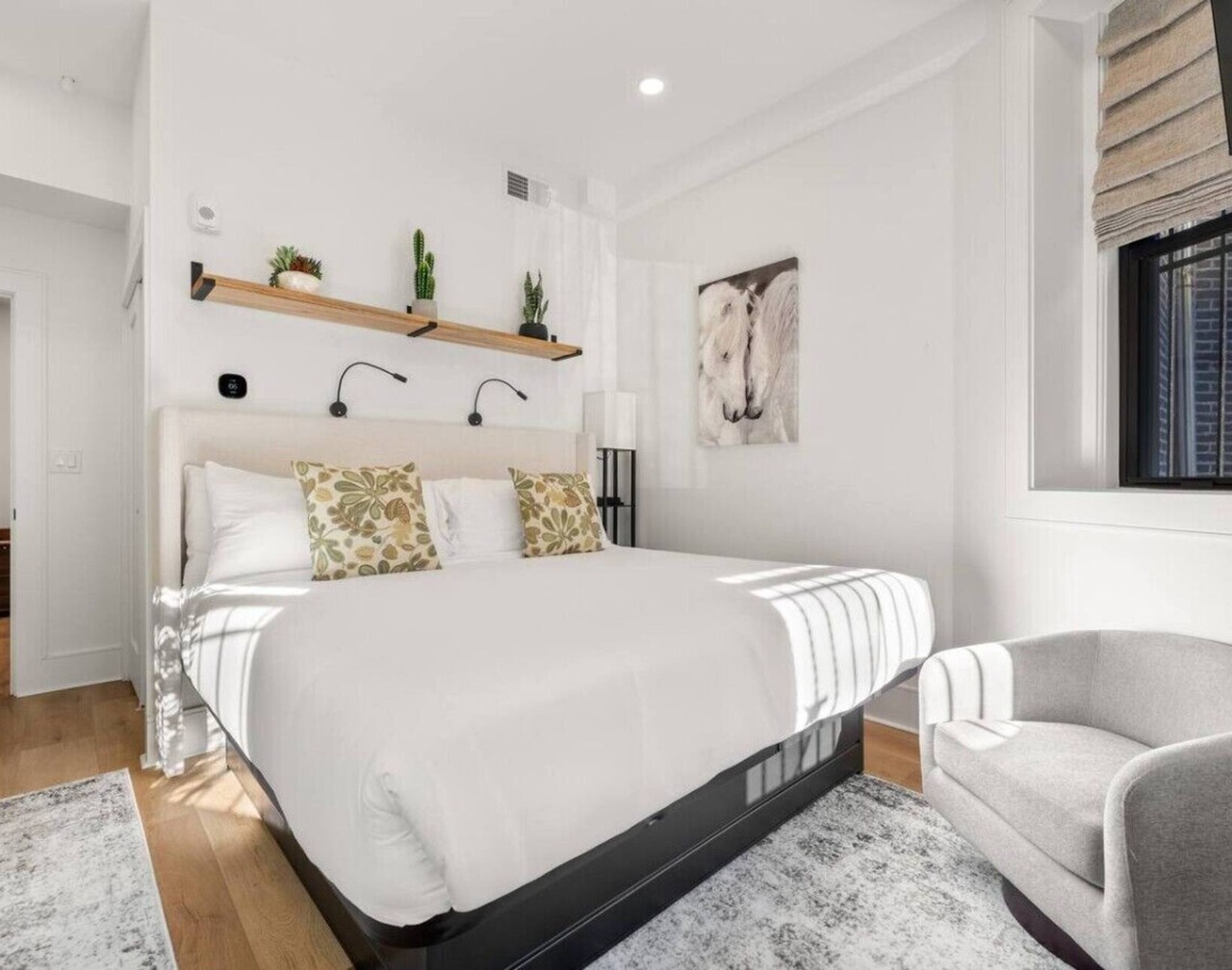 Luxury 1BR: Sleek Kitchen + City Charm | Suite 2 1