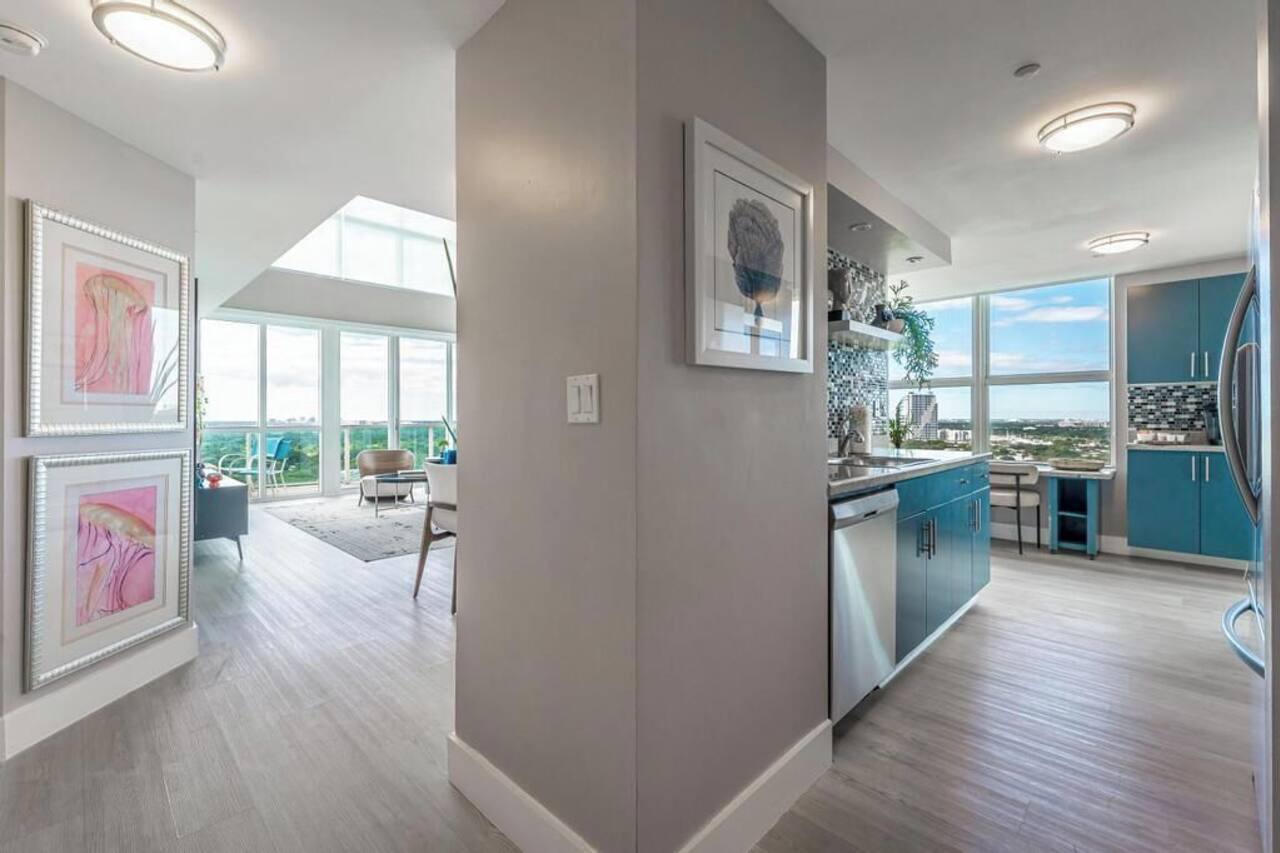 Luxury 2-story Penthouse located in Coconut Grove Hotel-includes Parking 1