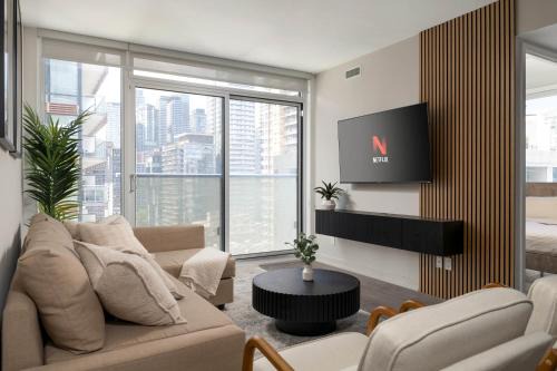 Luxury 3BR 2BA with 2 King Beds Sleeps 8 on Yonge 1
