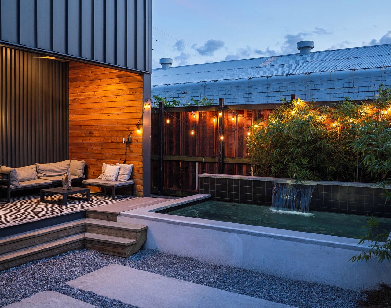 Luxury 5 BR, easy stroll to best of Magazine, minutes from French Quarter 1
