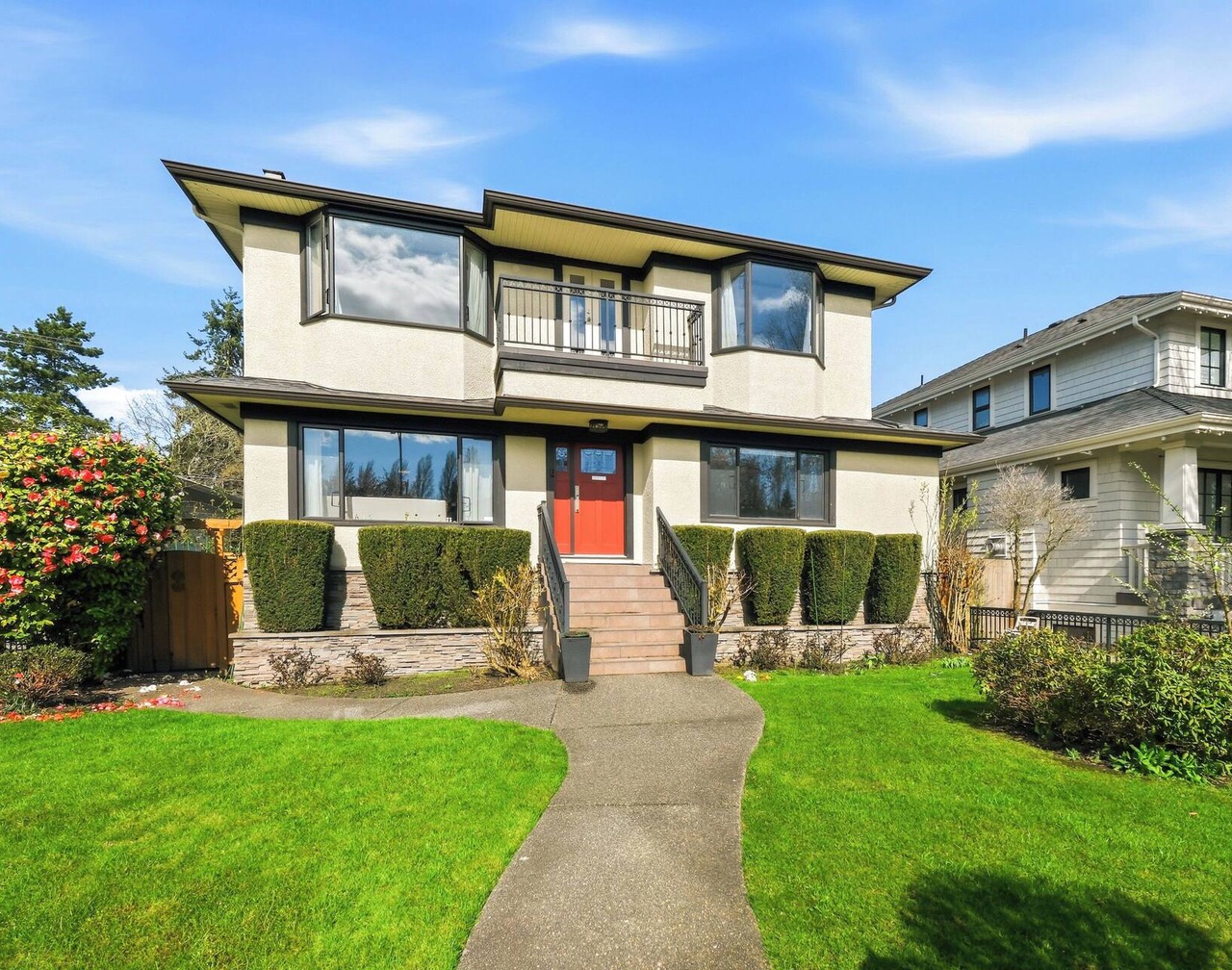Luxury 5BR Point Grey | Jericho Beach + Downtown 1