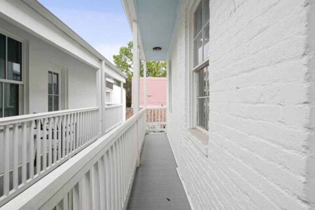 Luxury Condo 1 Bed 1.5 Bath Block off Magazine 1