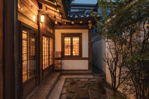Luxury Hanok Dain-dang 1