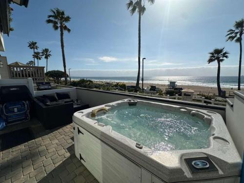 Manhattan Beach Beachfront On The Strand 1