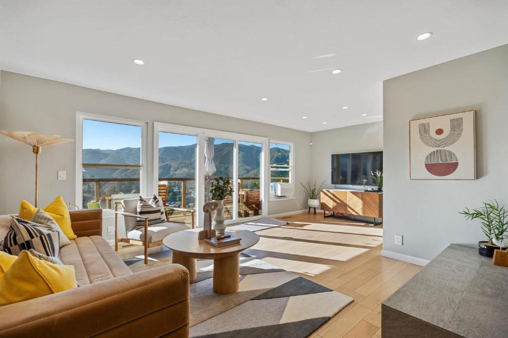 @ Marbella Lane - Chic Abode w/Mountain Skyline 1