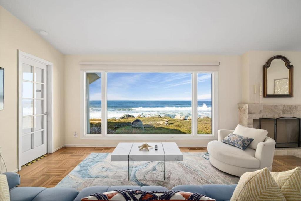 Marbella Lane - Oceanfront w unobstructed views 1