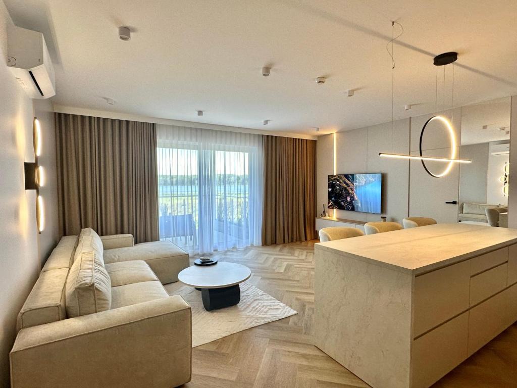 MG52 Luksusowy apartament z basenem i widokiem na Zalew Zegrzyński 1