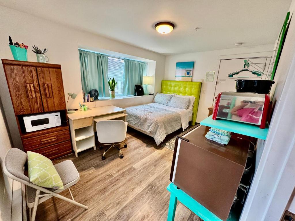 Micro Studio Apartment 10 Minutes walk to University of Washington 1