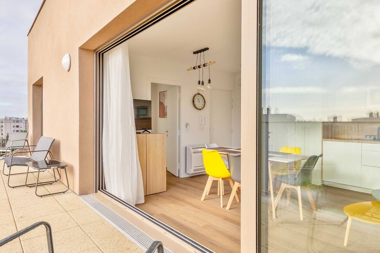 Modern Apt with Balcony-6P-Close to Disney/Paris 1