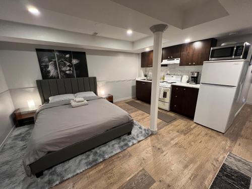 Modern, basement apartment, close to airport 1
