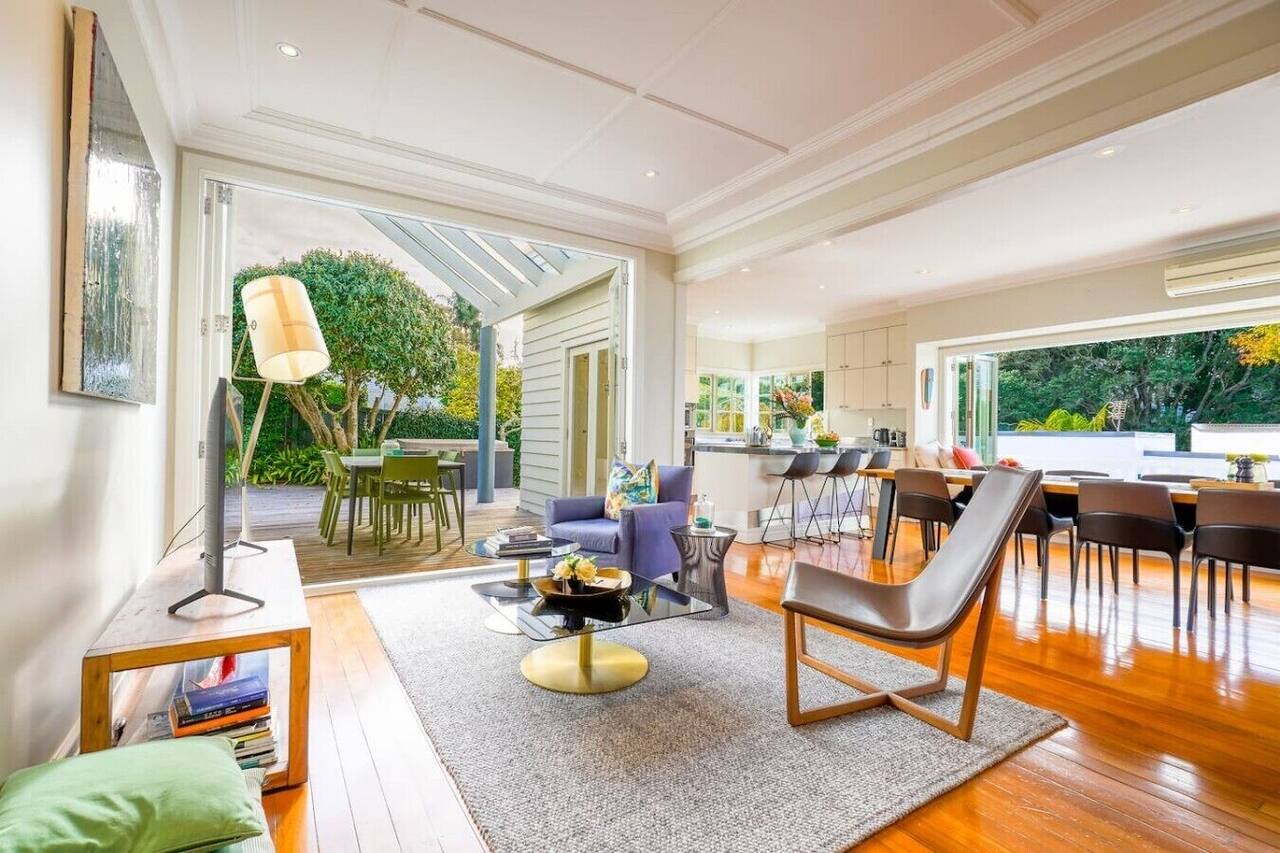 Modern Comfort in Parnell 1