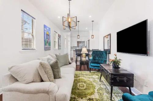 Modern Fresh Historic Home 1