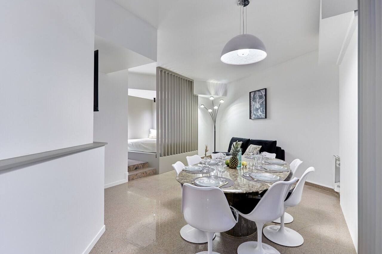 Modern Parisian apartment Center of Paris 1