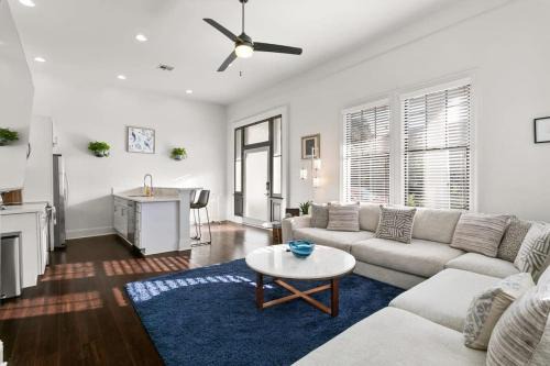 Modern pristine stunning 2BD Garden District Apt 1