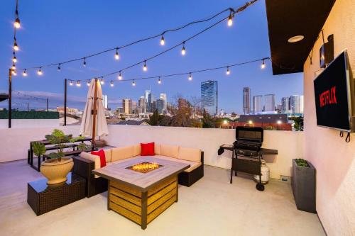 Modern Rooftop Villa 1