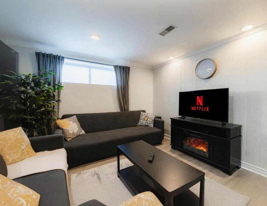 Modern & Spacious 2BR 2BA Suite All Amenities Included 1
