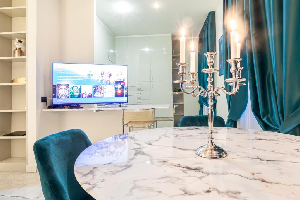 Monte Napoleone Split-level Terrace Apartment - Top Collection 1