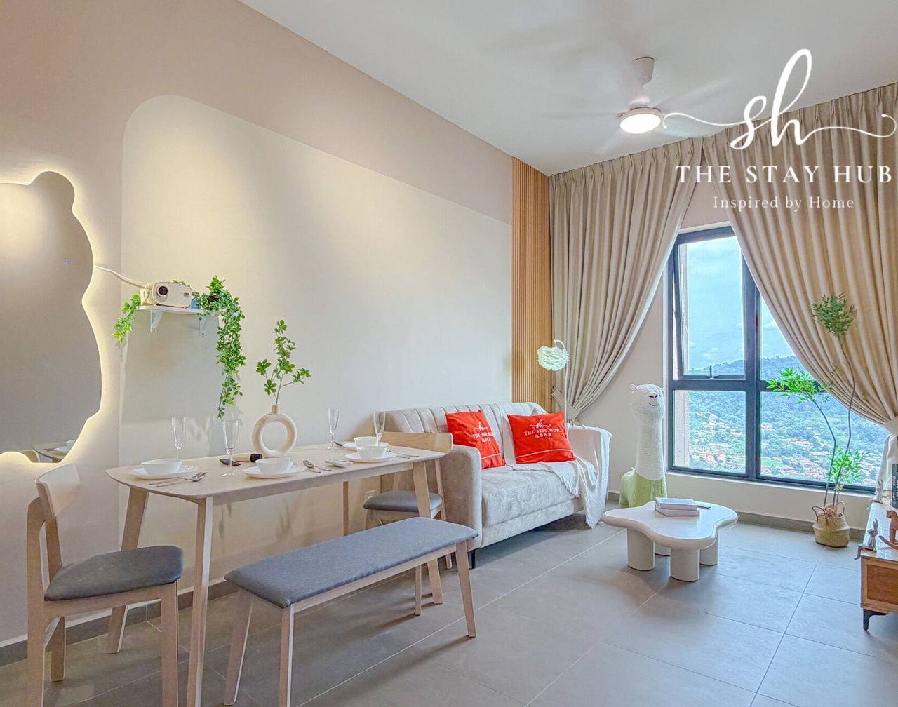 Mossaz Luxe Suites by The Stay Hub 1